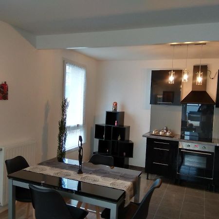 Saint Denis Appartement 2 Chambres Avec Parking Exterior photo