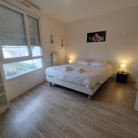 Saint Denis Appartement 2 Chambres Avec Parking Exterior photo